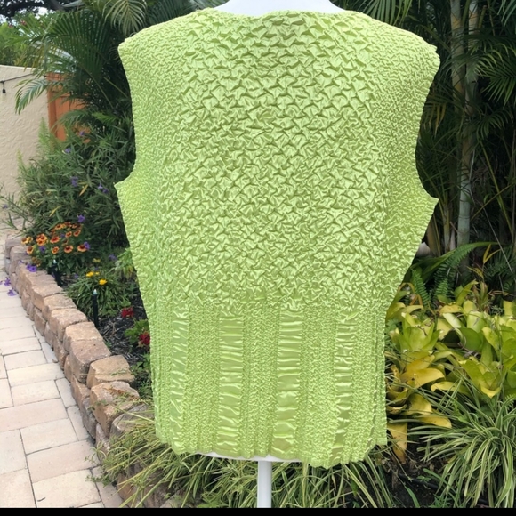 Green Tank and Matching Jacket - Picture 2 of 7